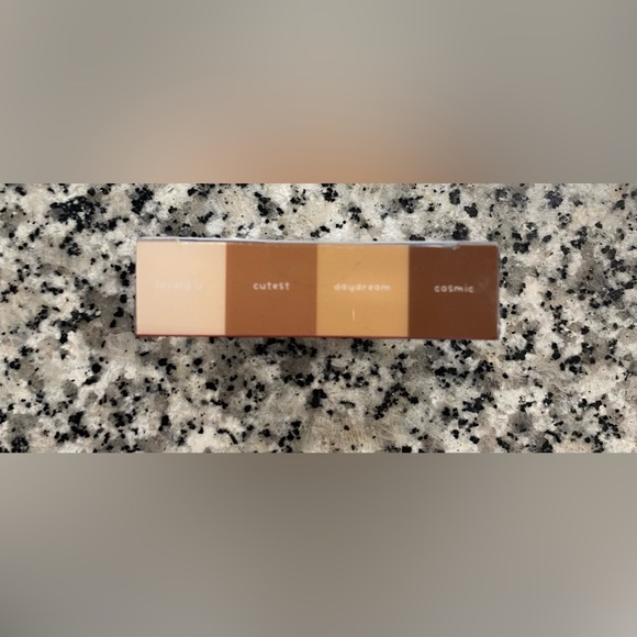 Hello Kitty BT21 Lovely Dream Eyeshadow Palette Limited Edition - Picture 4 of 6